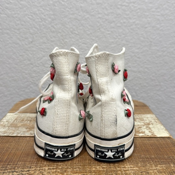 Converse Chuck 70 Valentines Day Roses  Hi Top Sneakers Size 8.5 - Picture 5 of 8